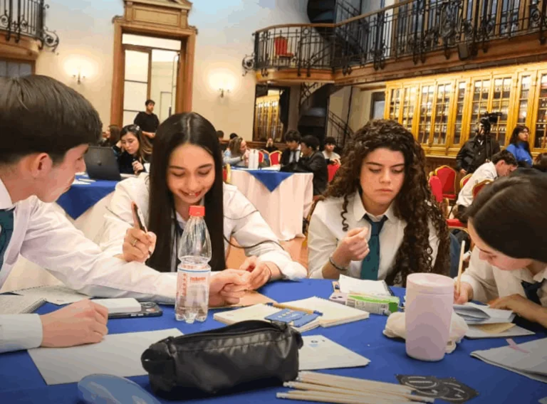 Primer lugar en la final regional Metropolitana — Torneo Delibera 2026