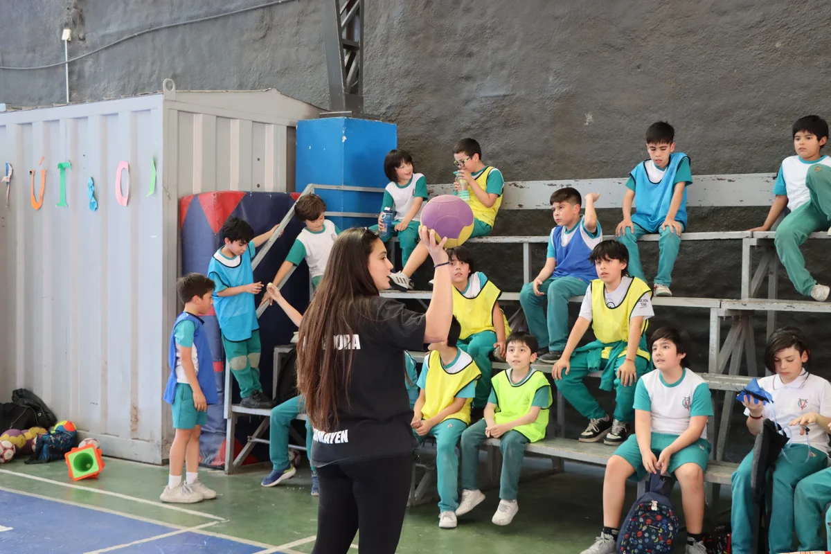Funciones asistentes de la educación 